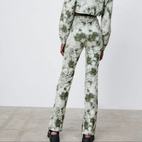ZARA Tie Dye Flared Leggings - Picture 3 of 3